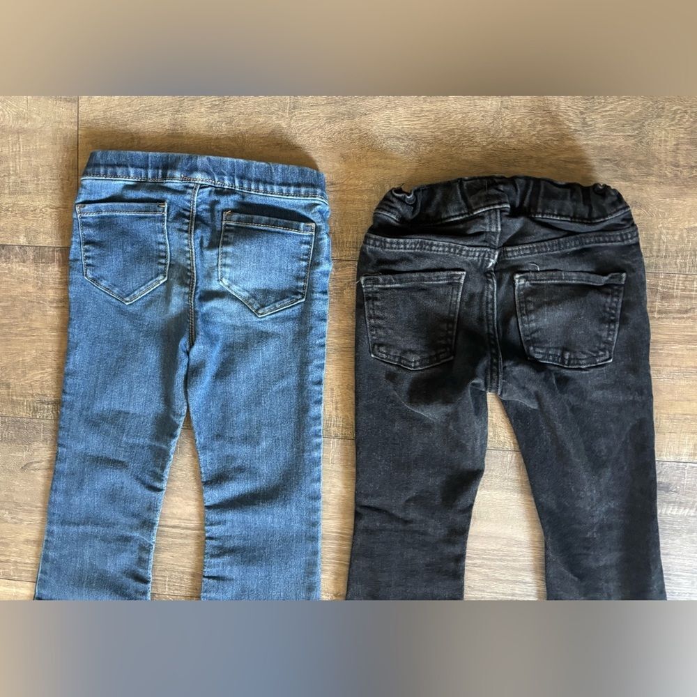 Girl’s size 6 lot of bootcut jeans, back and blue, Old Navy and carters - Picture 3 of 11